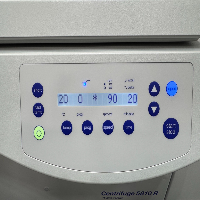 Eppendorf 5810 R  Refrigerated Benchtop Centrifuge image 2